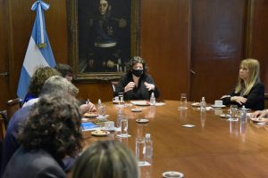 El Ministerio de Salud convocó mesa de trabajo para avanzar con la Ley de Promoción de la Alimentación Saludable